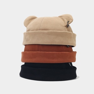 Gorros de Invierno Personalizados para Mujer y Hombre, Gorro con Orejas de Oso, Gorro sin Visera, Gorro Ajustable Tipo Docker - Product Image 1