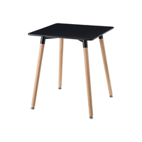 Table carrée nordique en gros, plateau noir mat, pieds en bois naturel, pieds réglables, pour la maison, restaurant, bistrot, bureau de salle à manger
