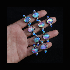 Hermosa Aurora Opal Gemstone Eternity Ring Designer Silver-Plated Jewelry Bezel Setting para bodas Bulk Wholesale Collet - Product Image 1