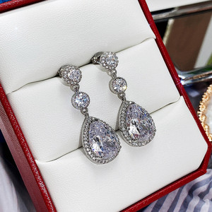 Orecchini a Goccia in Cristallo per Donne, Eleganti Accessori Moda per Abiti da Festa - Product Image 4