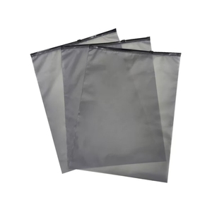 Bolsa de Ropa con Cierre Hermético Negra Personalizada, de LDPE Esmerilado, Impermeable, Reutilizable, Semitransparente, para Zapatos y Ropa - Product Image 1