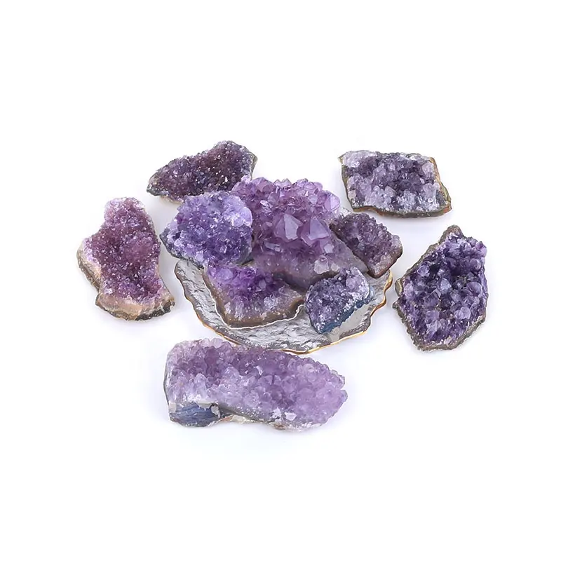 Toptan doğal ametist kaba şifa kristalleri toplu ham küçük ametist küme kristal el sanatları fengshui dekorasyon için