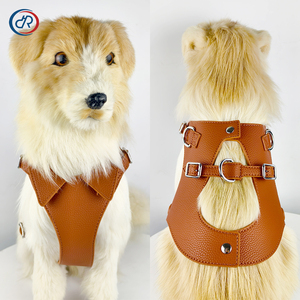 Harnais pour <span class=keywords><strong>chien</strong></span> OKKPETS en cuir PU de qualité supérieure, réglable, sans traction, avec boucles métalliques et anneaux en D pour toutes les tailles de chiens - Product Image 3
