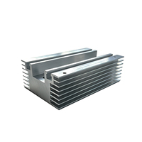 Dissipateur thermique en aluminium extrudé industriel avec trous de fixation pré-percés pour module de contrôle de puissance à thyristor