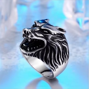 Bague pour homme en acier inoxydable avec tête de loup, personnalisable, style motard, accessoires de bijouterie, artisanat de moulage - Product Image 3