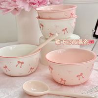Service de vaisselle en porcelaine rose motif cœur et nœud papillon, mignon et kawaii, émaillé sous glaçure, assiettes et bols portables pour la maison et la restauration
