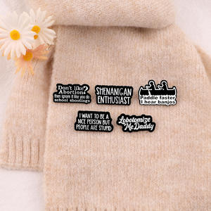 Sming Pins <span class=keywords><strong>Shenanigan</strong></span> Liefhebber Email Pin Paddle Sneller Ik Hoor Banjos Revers Badge Legering Tekst Custom Broche Kleding Rugzak - Product Image 1