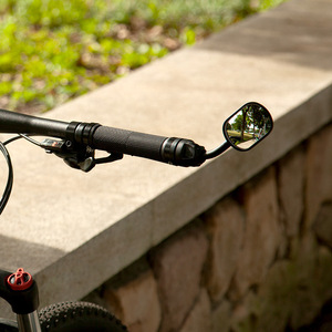 Rétroviseur de vélo Antuke en alliage d'aluminium, rotation à 360 degrés, réglable, fixation sur guidon pour vélos de montagne et de route - Product Image 2