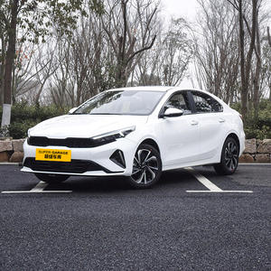 2024 Voitures à essence d'<span class=keywords><strong>occasion</strong></span> bon marché Kia K3 Offre Spéciale fabriquées en Chine Voitures à essence SUV 5 places Kia K3 à Bichkek - Product Image 1