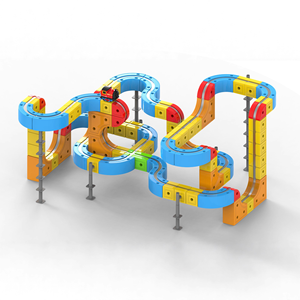 Set Treno Elettrico <span class=keywords><strong>per</strong></span> <span class=keywords><strong>Bambini</strong></span>, 83 Pezzi, Pista da Corsa 3D con Treno Elettrico, Adatto <span class=keywords><strong>per</strong></span> <span class=keywords><strong>Bambini</strong></span> dai 2 Anni in Su - Product Image 4