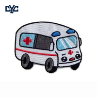 Patchs thermocollants brodés résistants à l'usure sur le thème des véhicules mignons : voiture, camion, ambulance, roadster, bus, dessin animé
