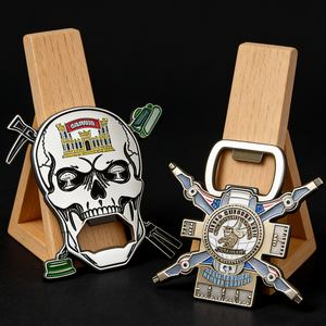 定制金属锌合金酒吧啤酒开瓶器钥匙扣2D 3D徽标字母软珐琅挑战币 - Product Image 1