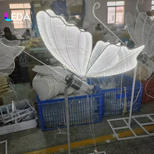 LEDA Lumières LED de décoration de mariage modernes et simples, lampe suspendue romantique en forme d'ailes de papillon pour fête - Product Image 3