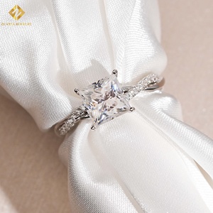 Wholesale 2CT VVS Princess Cut Moissanite Gold Plated Invisible Setting GRA Certified 925 Sterling Silver Rings - Product Image 4