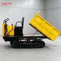 Dumper sur chenilles compact avec une zone de chargement surdimensionnée, camion-dumper sur chenilles pour les travaux de construction et la récolte en verger