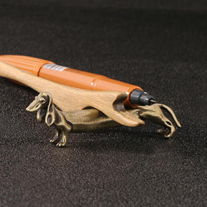 Decorazione Tradizionale in Rame Massiccio a Forma di Bassotto, Artigianato in Fusione dello Zodiaco Canino - Product Image 5