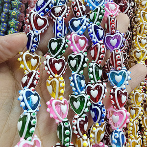 Cuentas de Vidrio en Forma de Corazón con Puntos de Colores, Estilo Lampwork, para Bisutería, Suministros de Joyería - Product Image 1