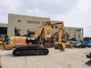 Excavatrice sur chenilles CAT 320D d'occasion, unité d'origine, faible nombre d'heures de fonctionnement, système hydraulique stable pour les projets de terrassement et de construction - Product Image 3