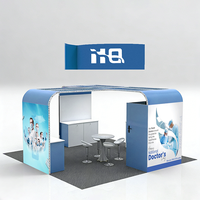 Stand d'exposition stable au design moderne 3x6, personnalisable et réutilisable, pour salons professionnels et foires commerciales