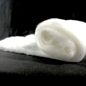 Fabricant <span class=keywords><strong>de</strong></span> fibres Tencel à base <span class=keywords><strong>de</strong></span> bio-matières premières, <span class=keywords><strong>de</strong></span> feutres <span class=keywords><strong>de</strong></span> rembourrage/doublure en fibres Tencel pour vêtements/édredons/matelas - Product Image 1