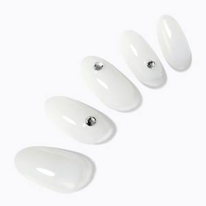 Dessing Diva Almendra Claro Blanco Uñas Artificiales - Product Image 1