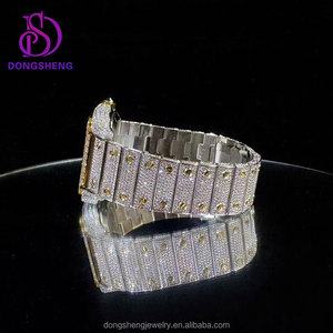 Montres en moissanite élégantes qui, en plus de signaler l'heure, sont également un témoignage de la beauté de chaque instant de votre vie. L19 Mo - Product Image 3