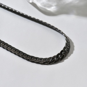 Cadena de Serpiente de Acero Inoxidable Electrochapada Personalizada para Hombre, Joyería de Moda para Fiestas, Estilo Moderno - Product Image 3
