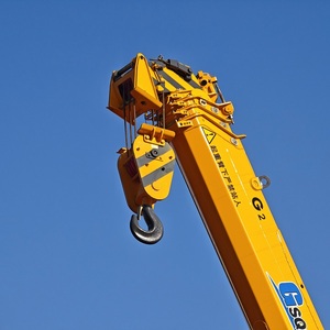 Grue hydraulique montée sur <span class=keywords><strong>camion</strong></span> Dongfeng de haute qualité, nouvelle, en vente chaude, 18T, 31m, Euro 3, avec prix d'usine, livraison rapide en stock - Product Image 6