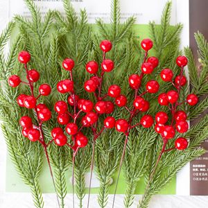 Bouquet de branches de pin artificielles Hua Liang 30cm-100cm Baies rouges Décoration de Noël - Product Image 2