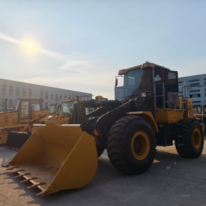 รถตักล้อยาง LW600KN เครื่องยนต์ดีเซลแท้ ชั่วโมงการทำงานต่ำ เครื่องจักรสำหรับงานหนัก กำลังแรง บุ้งกี๋ขนาดใหญ่ มีสินค้าในสต็อก - Product Image 2