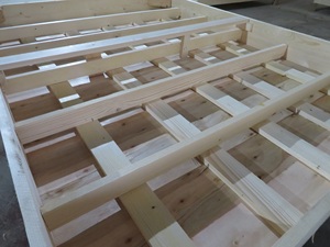 Vente directe d'usine, base de lit en bois massif de haute qualité, durable, utilisable dans divers hôtels - Product Image 4