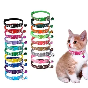 Collar para Perro Pequeño o Cachorro con Campana, Diseño de Huella de Dibujo Animado y Patrón Floral, Material de Cuero Suave, Nailon y Poliéster, Cintas Coloridas para Entrenamiento - Product Image 1