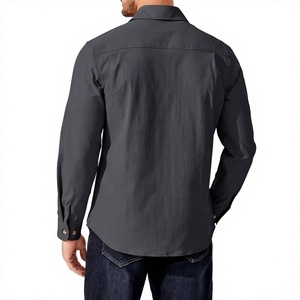 Camisa de mezclilla premium para hombre, cómoda, de manga larga, informal, con botones, tela de algodón suave para uso diario. - Product Image 2