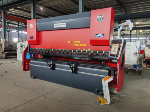 Phanh ép thủy lực delem da69t 220 tấn thủy lực 4 mét 6 + 1 trục CNC - Product Image 6