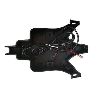 Les lignes lisses et exquises de haute qualité, parfaitement colorées et sans rayures, du <span class=keywords><strong>logo</strong></span> Levante Grille qui brille brillamment - Product Image 3