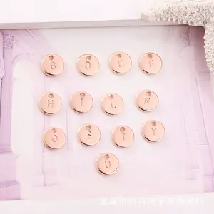 2022 nouveauté 10mm plaqué or Alphabet lettres pendentif double face estampillé initiales disque rond breloque bijoux accessoires - Product Image 5