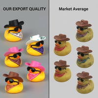 Jouets de bain en caoutchouc PVC en gros, mini-canard jaune cowboy western avec pistolet BBT047