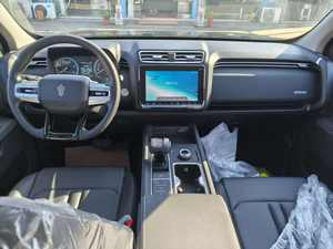 Potente y Duradero JMC Grand Avenue 2025 2.3T Diésel 4WD Automático |   Camioneta Multifuncional para África, Asia Central y Sudamérica - Product Image 6