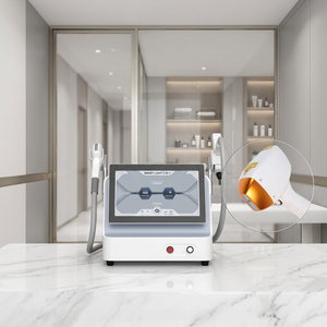 Máquina multifuncional de microagujas fraccionadas por radiofrecuencia de proveedor chino para antienvejecimiento, eliminación de cicatrices de acné y depilación láser. - Product Image 1