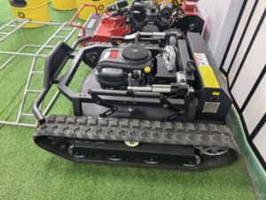 Cortadora de Césped Inalámbrica en Oferta, 900 mm, Motor de Gasolina de 22 hp, Potente para Agricultura, Huertos, Campos de Golf, con 5 Certificaciones - Product Image 4