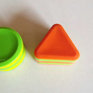 Instrumento Musical Orff de Alta Calidad, Juguete Educativo Temprano, Sonajero Triangular de Plástico con Forma de Ciervo para Niños - Product Image 3