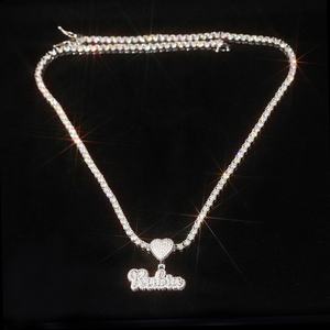 Pendentif unisexe délicat en argent sterling 925 avec diamant moissanite rond taille brillant et lettre cœur - Product Image 2