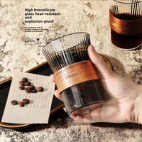 Tasse à latte en verre transparent haut de gamme tasse à café de style américain avec mousse de lait conception de fleurs modernes article ménager populaire Ins