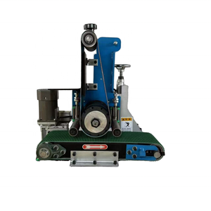 Automatische Kleine Metalen Plaat Polijsten Ontbramen Machine Milieuvriendelijk Hoog Veiligheidsniveau Met Motorversnellingsbak Motorversnelling - Product Image 5