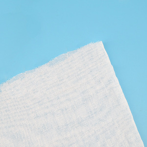 Gasa Médica Yongyi en Rollo de 82cm X 1000cm, de Una Sola Capa, Alta Densidad, Absorbente y Transpirable para el Cuidado de Heridas - Product Image 2