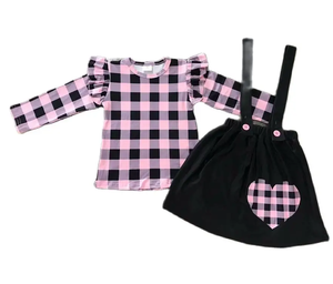 Venta al por mayor 2 piezas Primavera Traje Rosa A Cuadros Camiseta de manga larga Corazón Tirantes Falda para San Valentín Ropa americana - Product Image 1