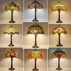 Lampadaire LIGHTOPS avec abat-jour en forme de <span class=keywords><strong>libellule</strong></span> colorée faite à la main avec des ailes noires - Product Image 6