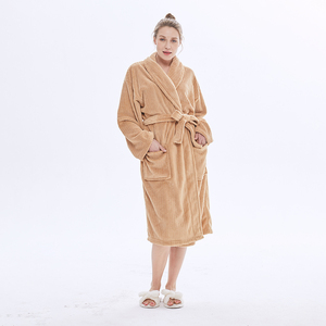 Super Soft Custom Logo Bathrobe Woman Luxury Hotel Spa Aesthetic Unisex Flannel Fleece Bath Robe