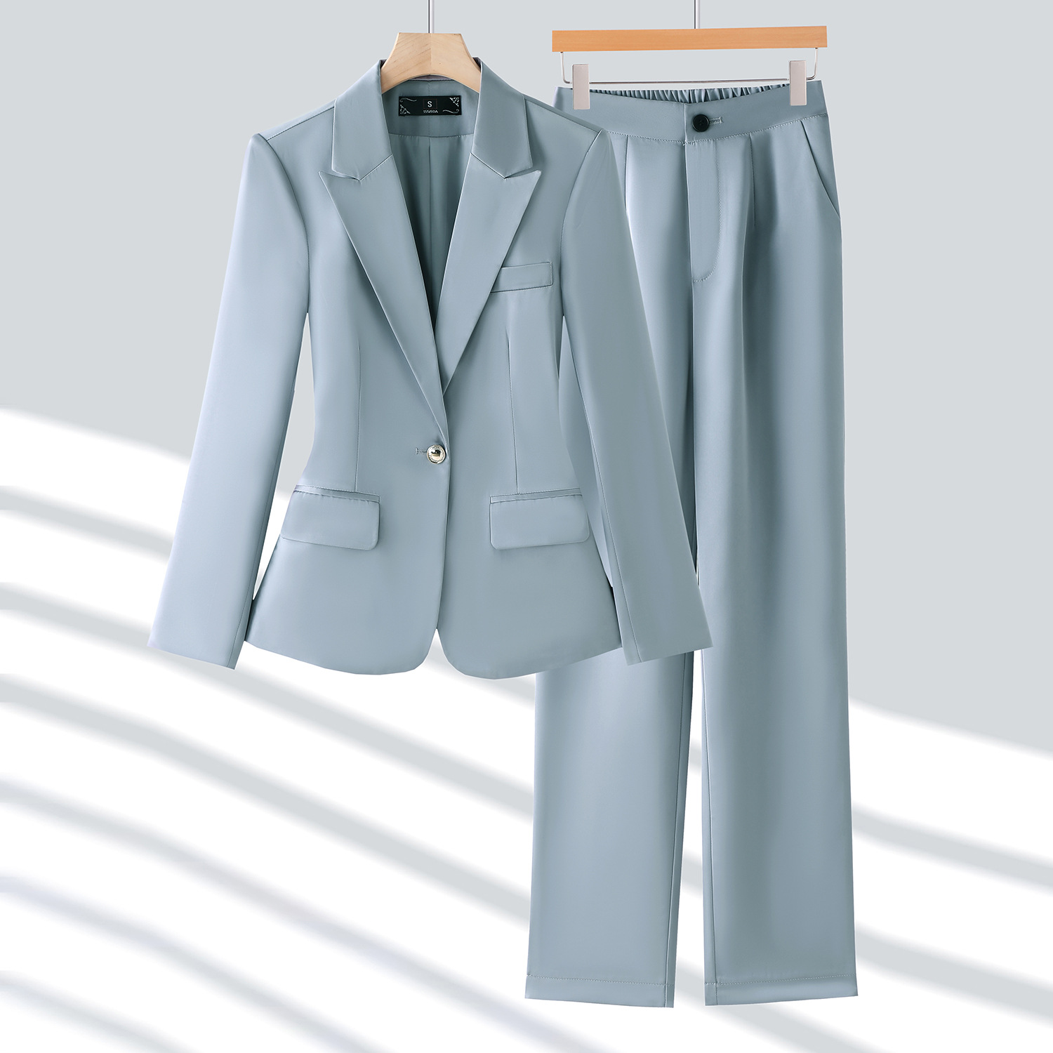 Pants (please specify color)