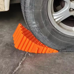 Accessoire en plastique de Base antidérapante de <span class=keywords><strong>cale</strong></span> de roue antidérapante <span class=keywords><strong>pour</strong></span> <span class=keywords><strong>camping</strong></span>-<span class=keywords><strong>car</strong></span> voiture camion RV-Stopper Control Wheel Support Pad - Product Image 1